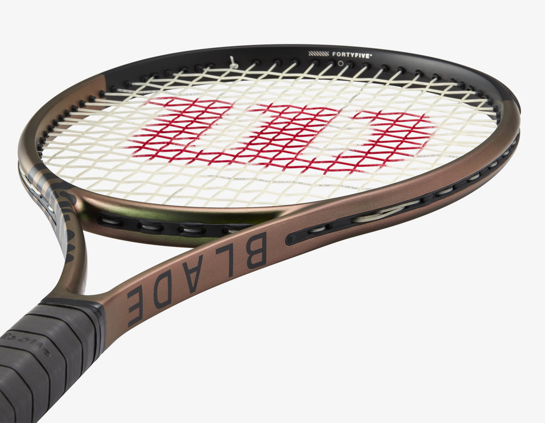 Wilson Blade 98 18x20 V8.0 305g Tennis Racquet Unstrung Tennis racquets Wilson