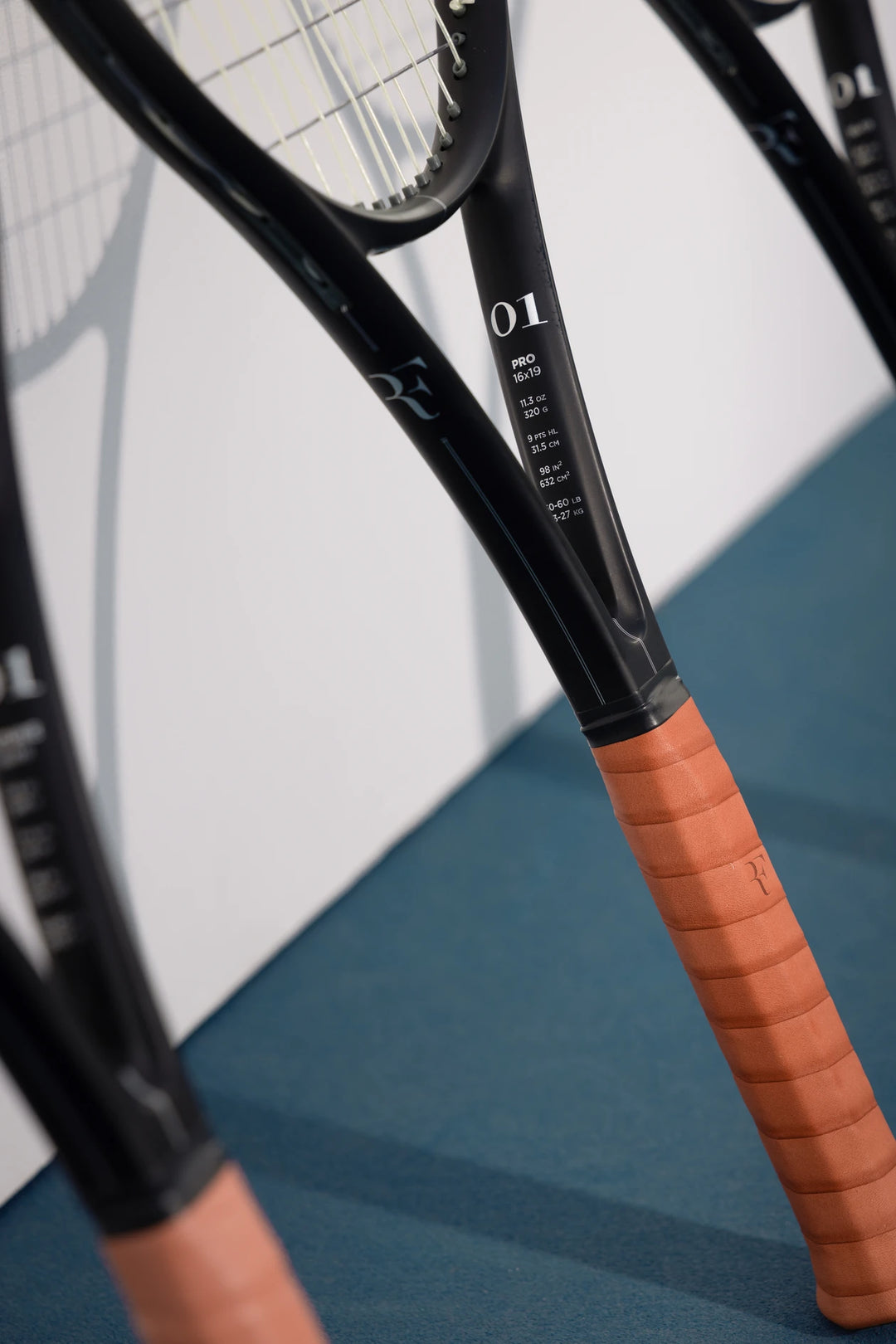 Wilson RF 01 Pro Tennis Racquet Unstrung – Sports Virtuoso Wilson RF 01 Pro Tennis Racquet Unstrung – Sports Virtuoso