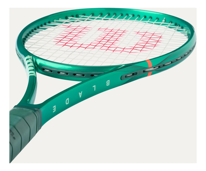 Wilson Blade 98 16x19 V10 Tennis Racquet Unstrung