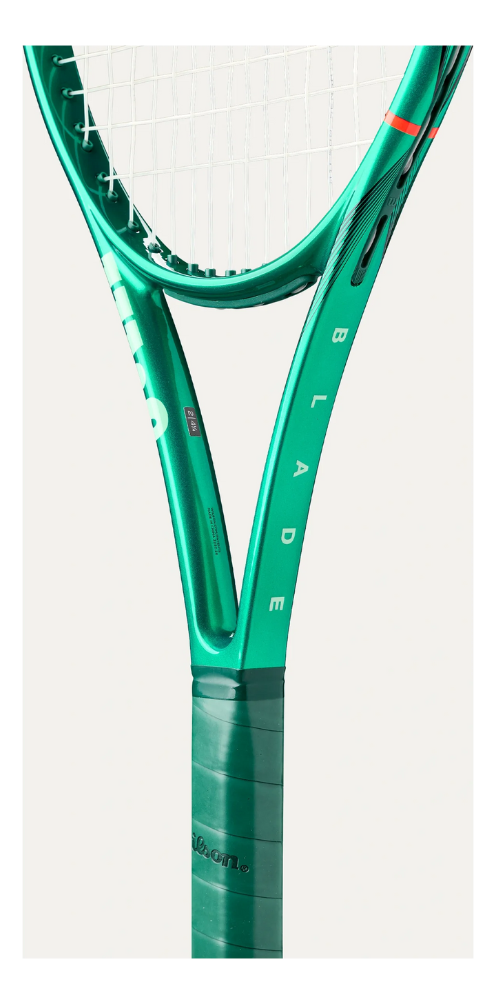 Raquette de tennis Wilson Blade 100UL 16x19 V10 265g Non cordée