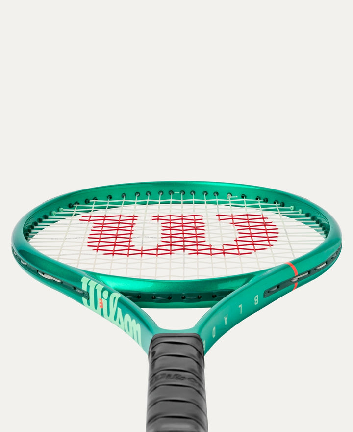Wilson Blade 25 V10 Junior Tennis Racquet Strung