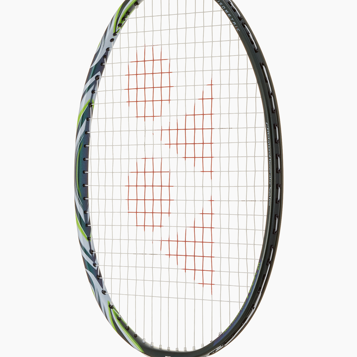 Raquette de badminton Yonex ASTROX 100 Tour 4U avec cadre Viktor Axelsen et cordée vert olive